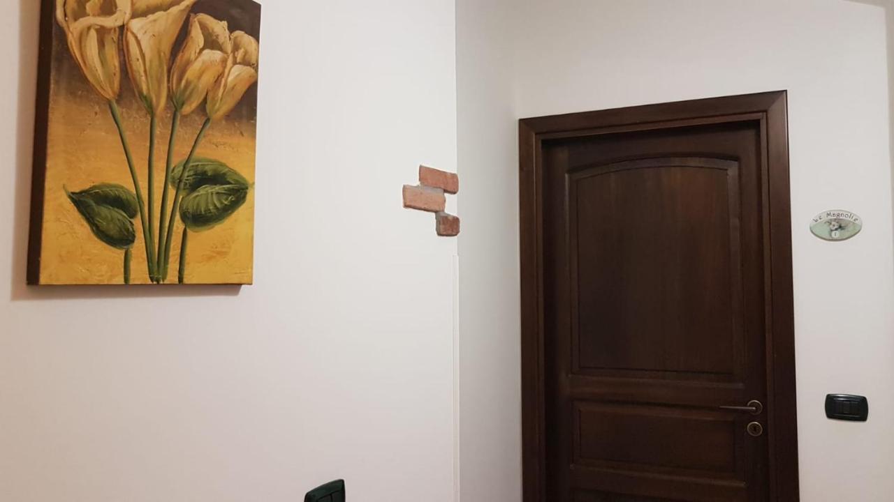 B&B L'Eucalipto Paola Ngoại thất bức ảnh