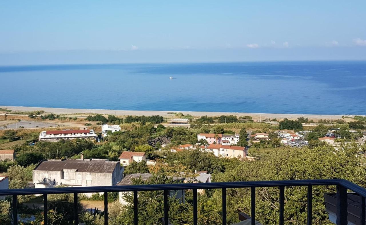 B&B L'Eucalipto Paola Ngoại thất bức ảnh